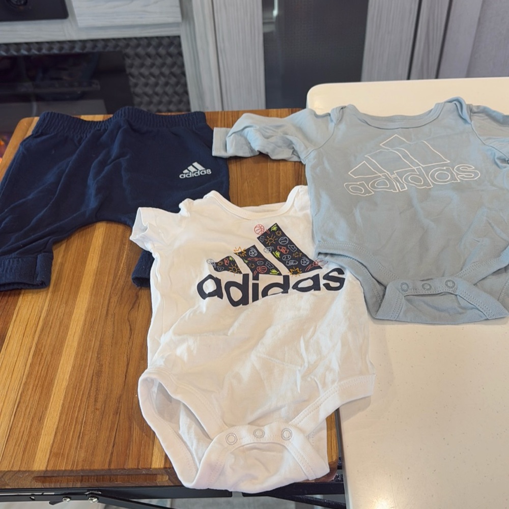 adidas Kids Matching Set - Navy, White, Light Blue